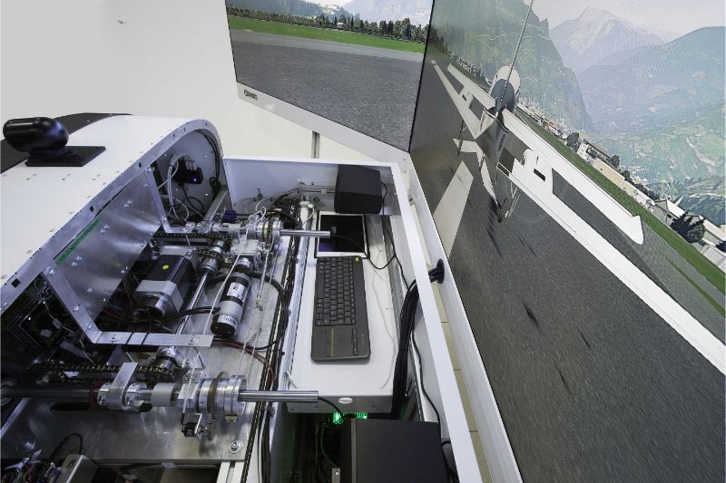 MTGS 332V55 HYBRID Simulator FSTD X-Plane 2 Seats CTRL Loading inside 2